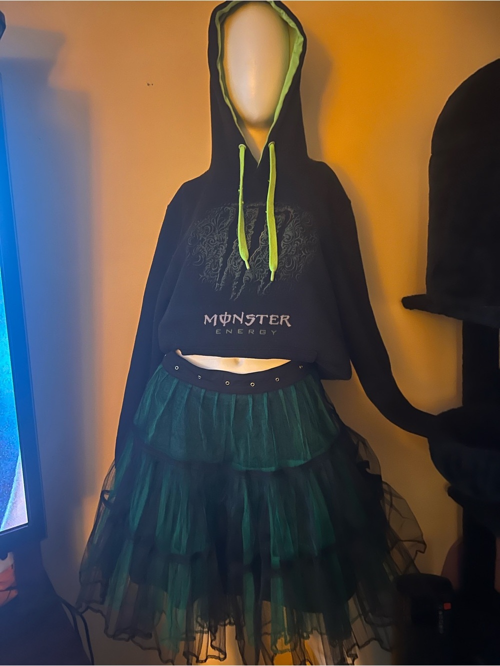 VTG Trippnyc skirt - Picture 3 of 5